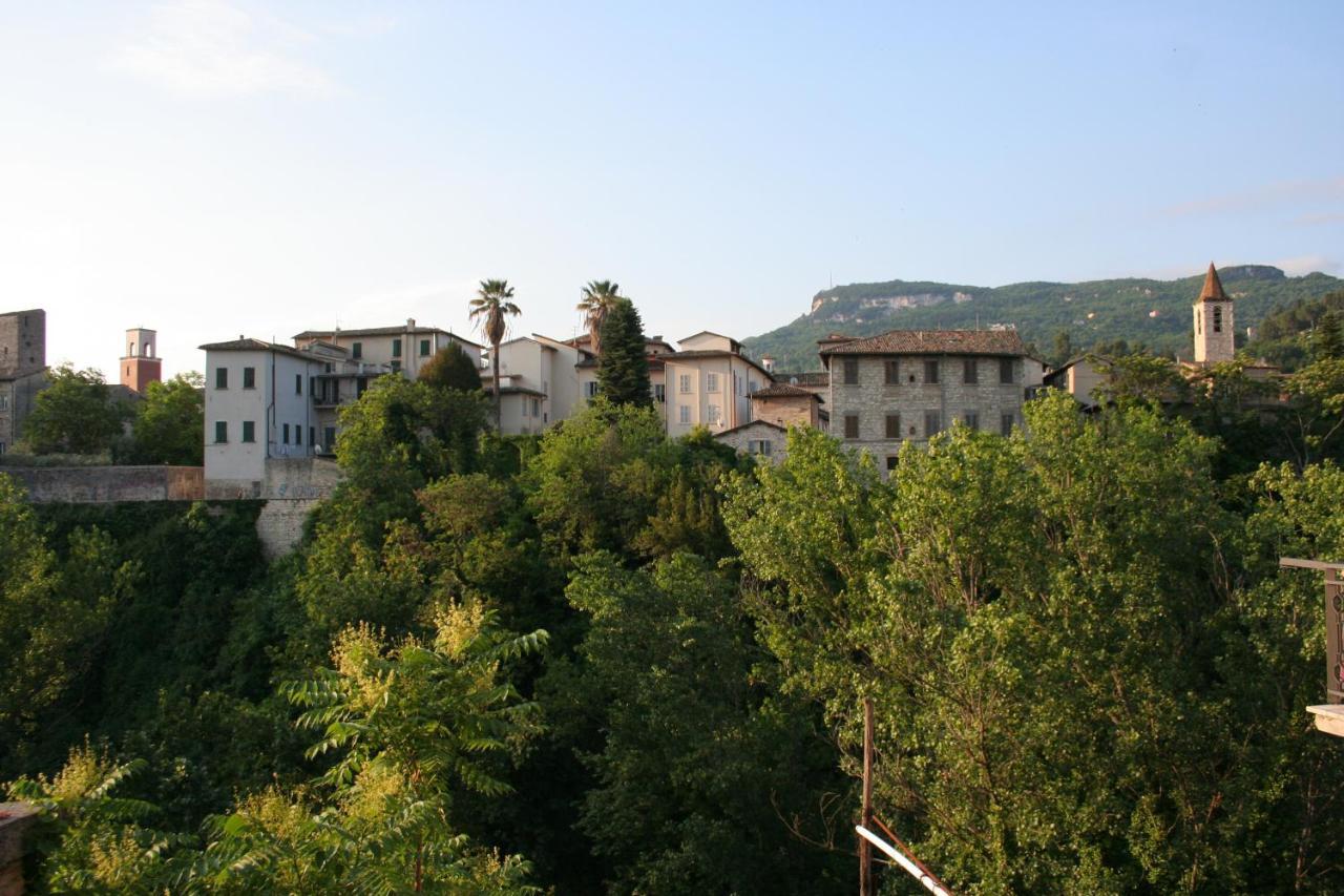 Mini Appartamento "Il Nido Del Picchio" Ascoli Piceno Dış mekan fotoğraf