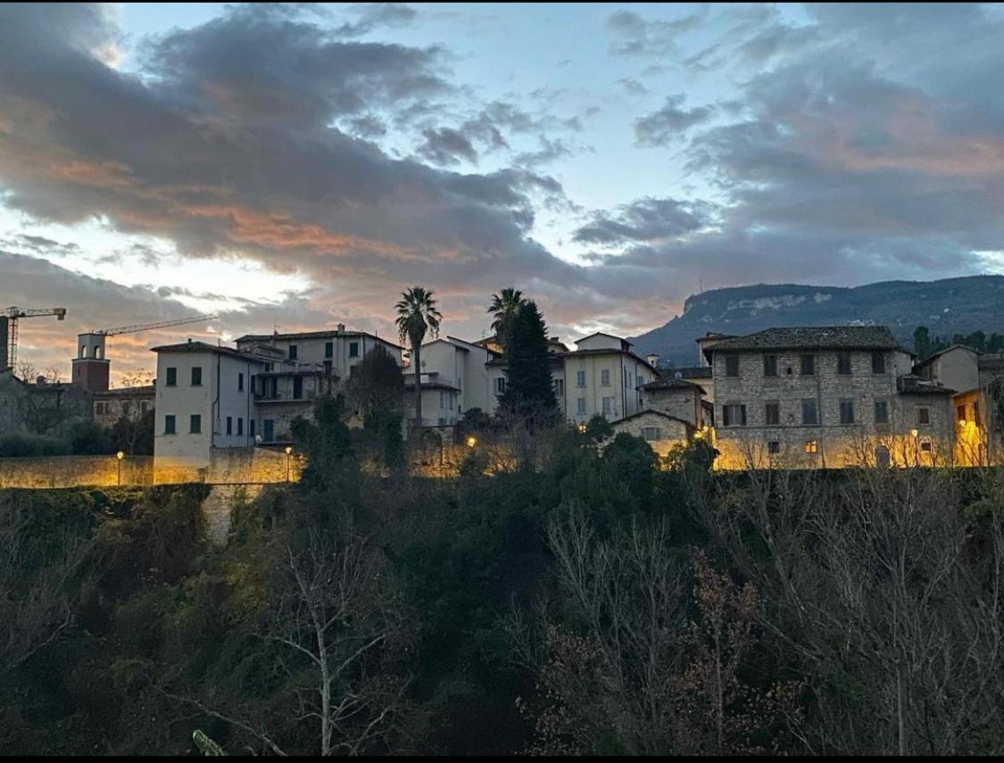 Mini Appartamento "Il Nido Del Picchio" Ascoli Piceno Dış mekan fotoğraf